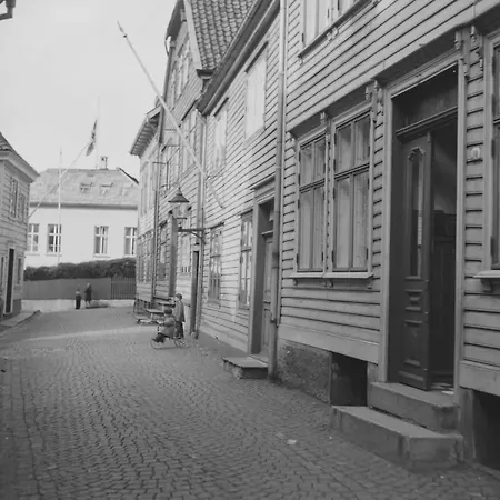 Dinbnb L The 1880 Authentic Dream I 500m To Bryggen בית נופש