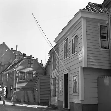 Dinbnb L The 1880 Authentic Dream I 500m To Bryggen Μπέργκεν