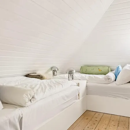 Holiday home Dinbnb L The 1880 Authentic Dream I 500m To Bryggen