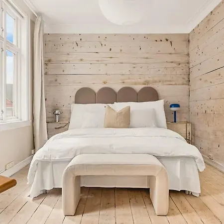 Holiday home Dinbnb L The 1880 Authentic Dream I 500m To Bryggen